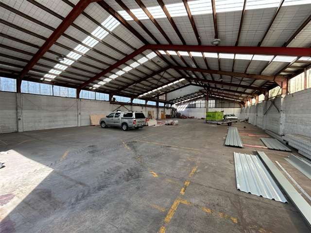 Savills | Refurbished Heavy Industrial – 900sqm