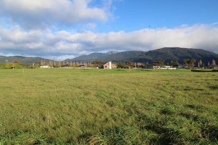 24 Vancouver Place Te Anau_0