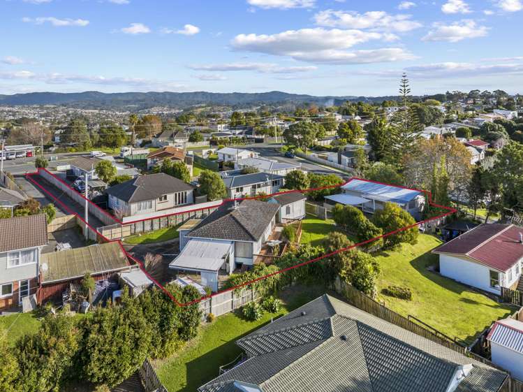 177 Waimumu Road and 2 Hewlett Road Massey_1