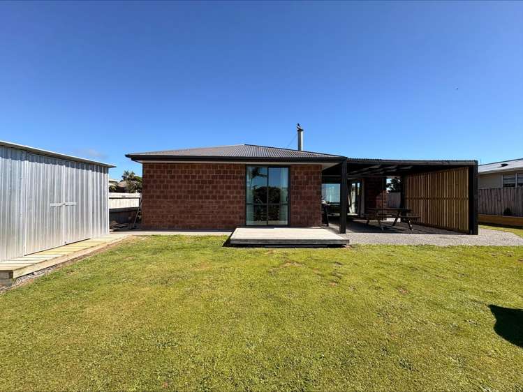 38 Arnott Heights Greymouth_25