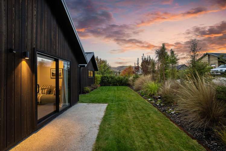 28 McAdam Drive Jacks Point_24