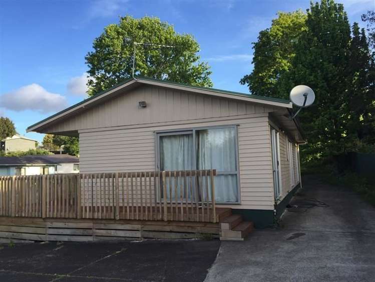 17 Aronui Terrace Kelston_12