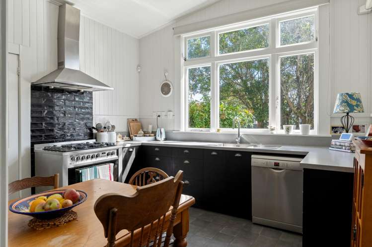 91 Iranui Road Inner Kaiti_18