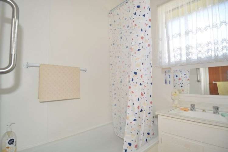 123 Stobo Street Grasmere_16