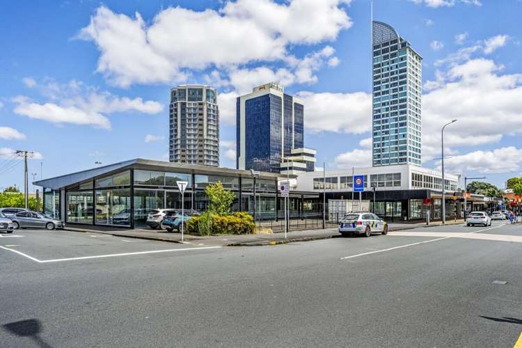 445 Lake Road Takapuna_21