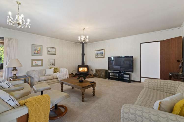 221 Razorback Road_4