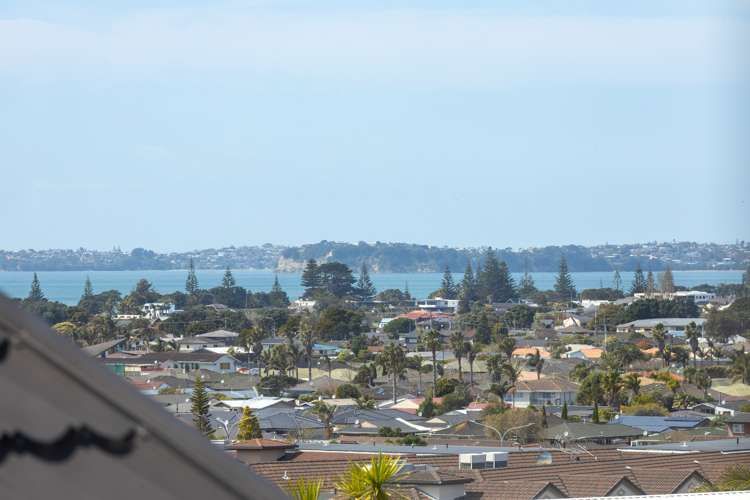 11 The Ritz Orewa_19