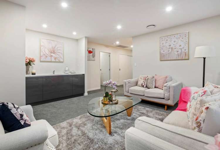 12 Woodacre Street Flat Bush_15