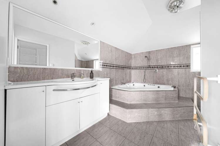 13 San Martin Place Goodwood Heights_36