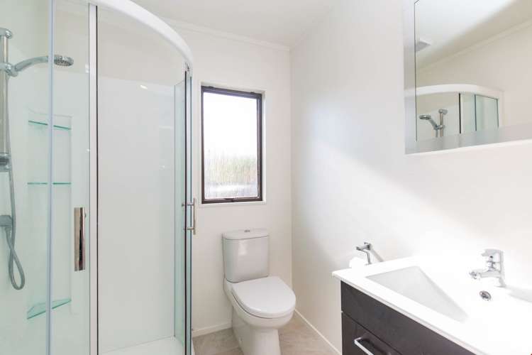 1/16 Tawa Road Te Atatu Peninsula_10