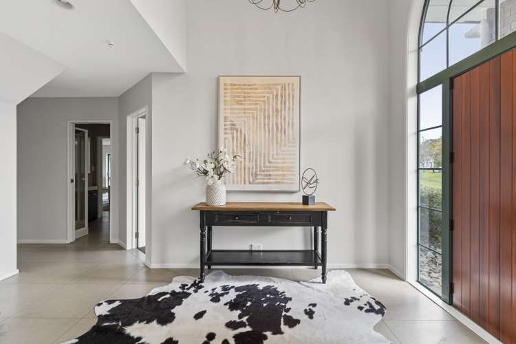 10 Margaret Henry Crescent Oteha_3