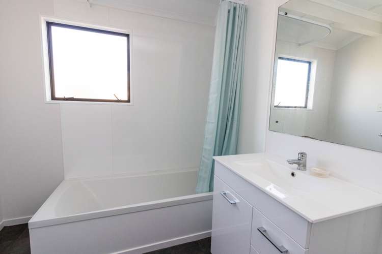 8 Dearle Street Paeroa_5