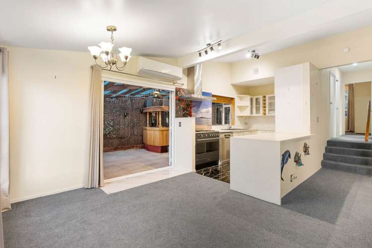 37 Caronia Crescent Lynfield_10