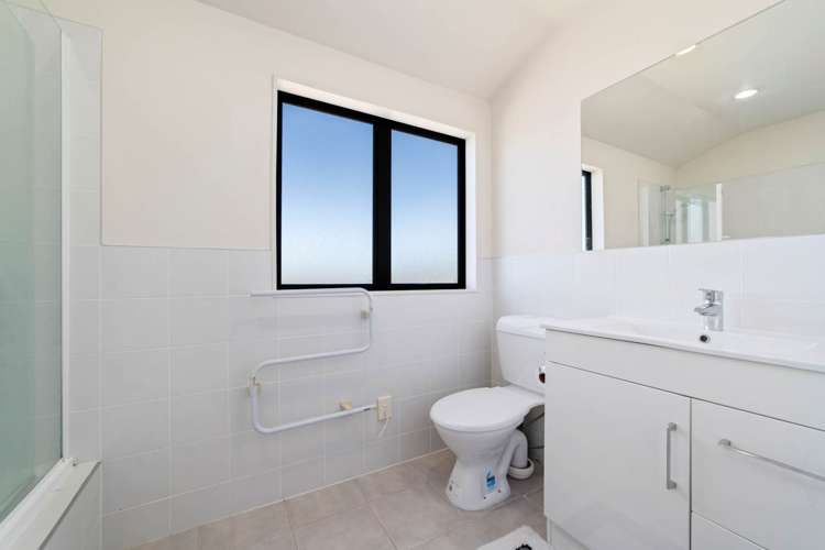 39/22 Northcross Drive Oteha_14