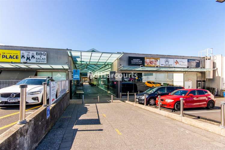 Shop 4/62-78 Hurstmere Road Takapuna_5