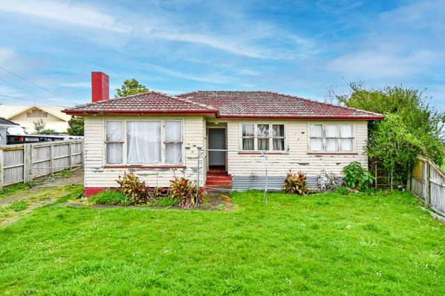 37 Clarkson Crescent Otara_3