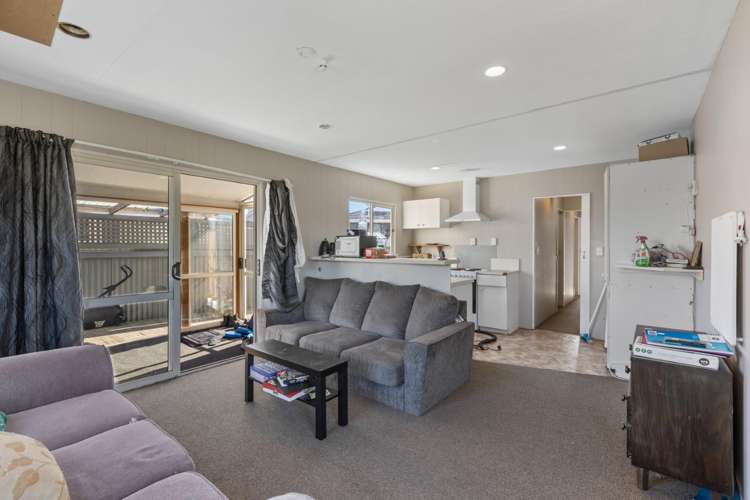 9 Mahoe Street Strandon_8