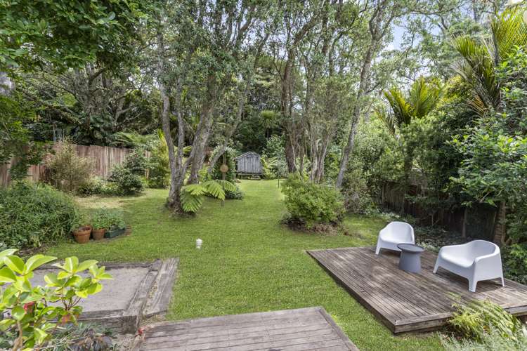 667 Huia Road Parau_18
