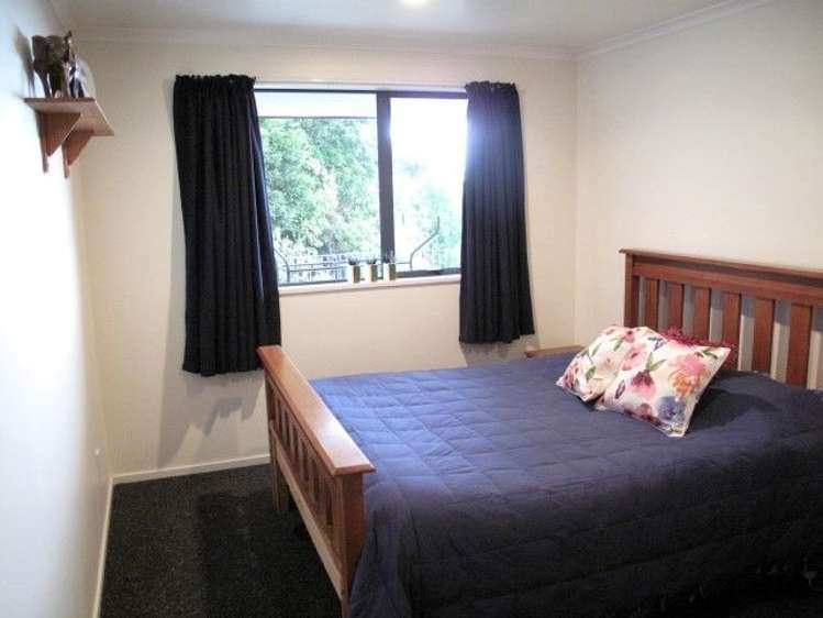 33 Arnott Heights Greymouth_11