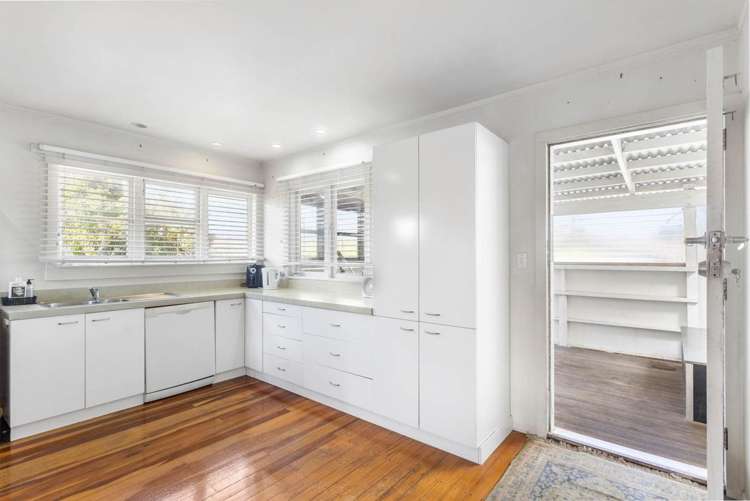 11 Roberts Road_2