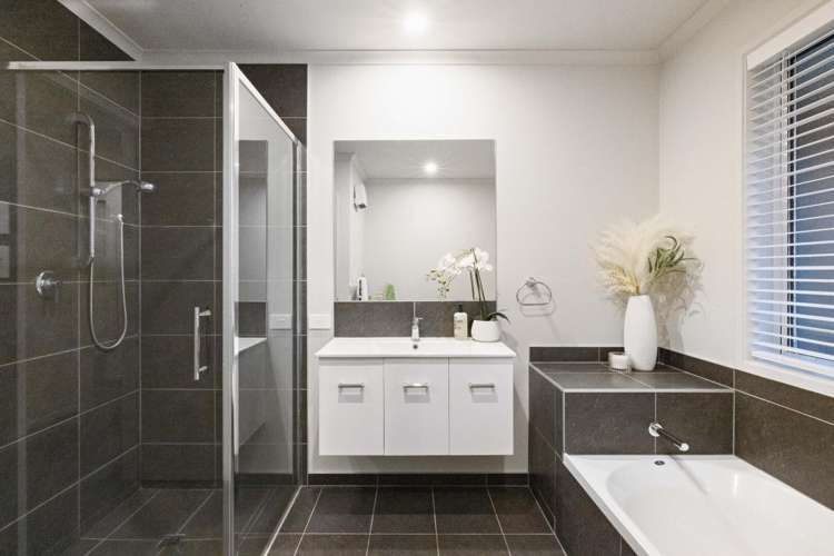 121 Condor Drive Pyes Pa_15