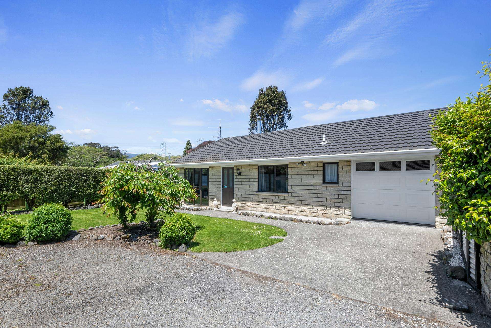 6 Charnwood Grove Waikanae_0