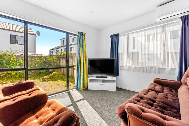 28/12 Ambrico Place New Lynn_10