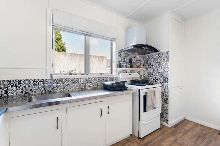 21 Brightside Road Stanmore Bay_18