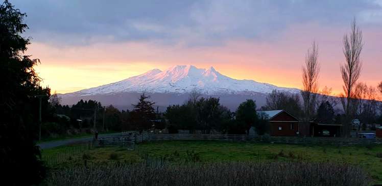 35 Marino Street Ohakune_17