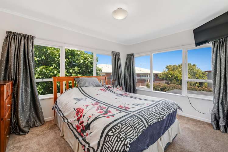 2/83a Pupuke Road Northcote_11