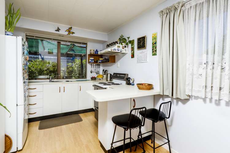 27 Starveall Street Brightwater_1