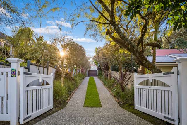 1A Summit Drive Mt Albert_2