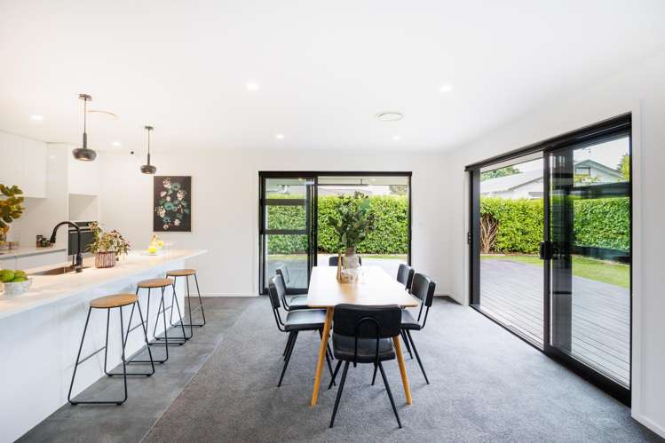 324A College Street West End_14