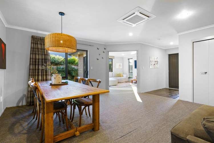 23 Tulip Drive Cambridge_7