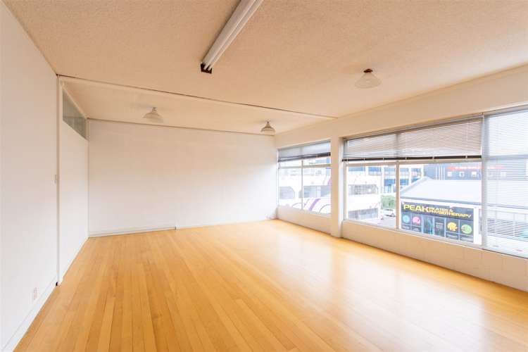 Office 2/5 Huron Street_0