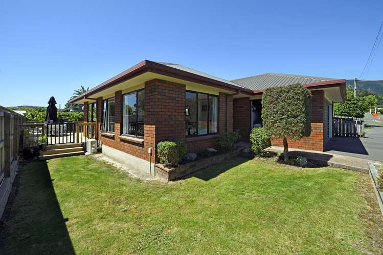 5 Marsden Road Stoke_18