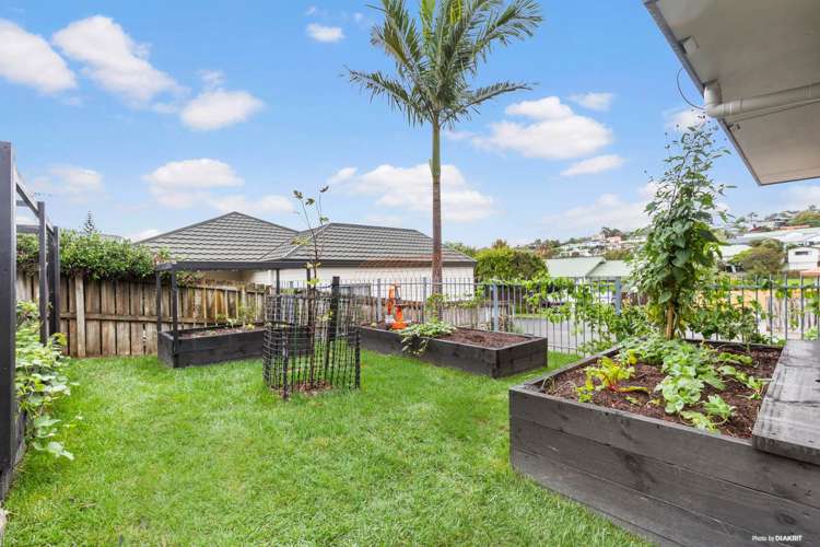 1/10 Knott Road Stanmore Bay_6