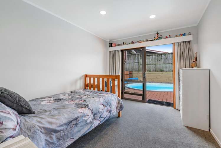 1/117 Sunset Road Totara Vale_11