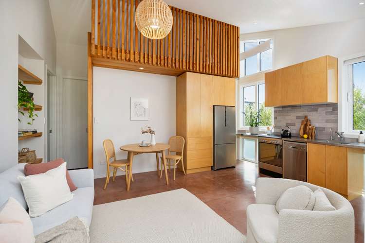 25 Tui Street Point Chevalier_30