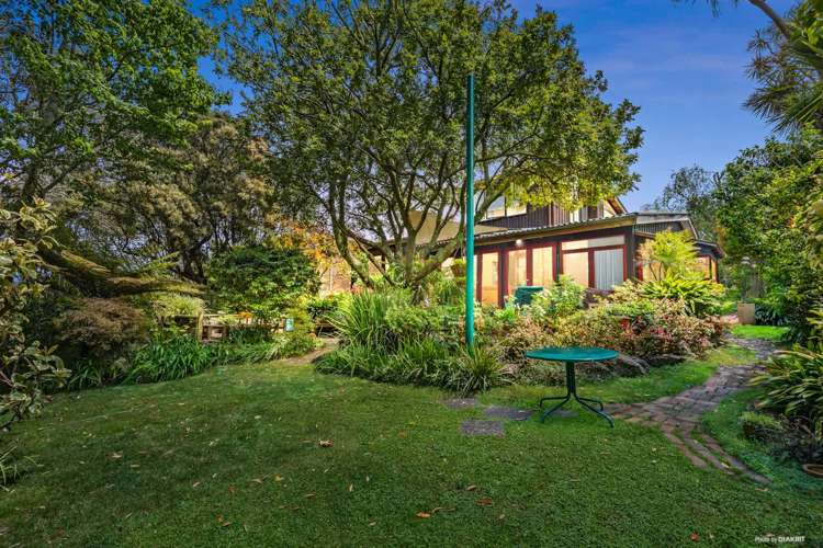 8 Valkyria Place Beach Haven_15