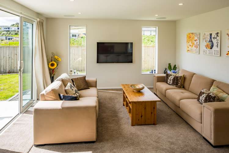 6 Banks Boulevard Whitby_6