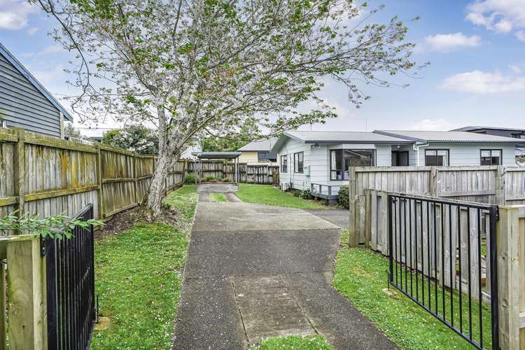 6a Gibson Road Dinsdale_17