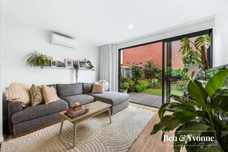 34d Coral Crescent Panmure_8