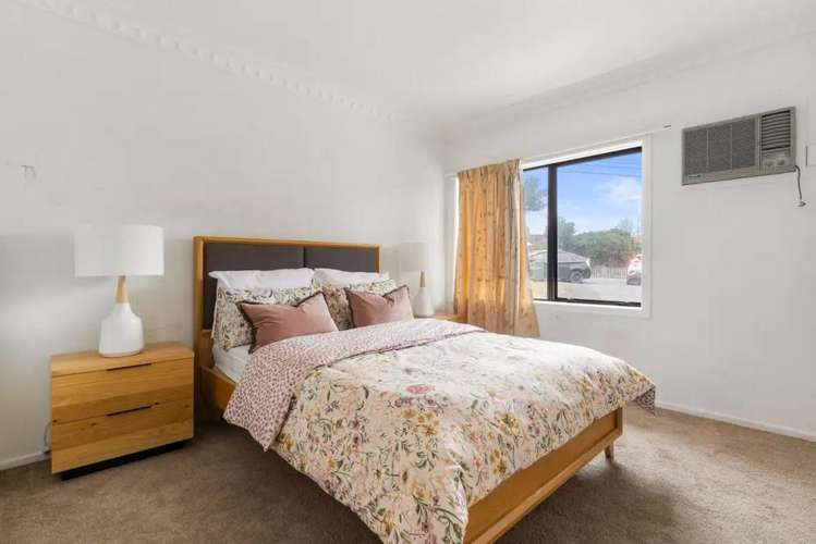 26 Coles Crescent Papakura_4