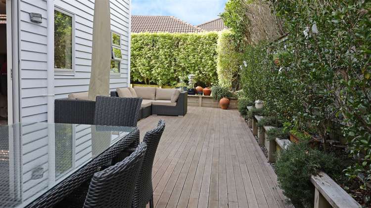 114 Lake Panorama Drive Henderson Valley_18