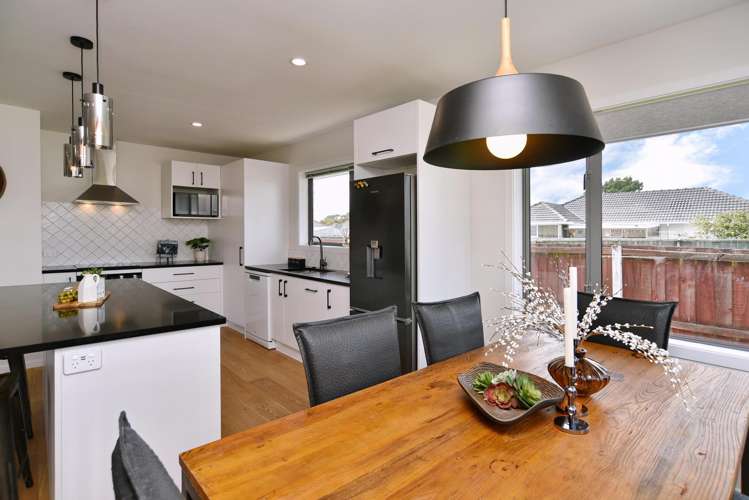 25 Dunstan Crescent Hornby_8