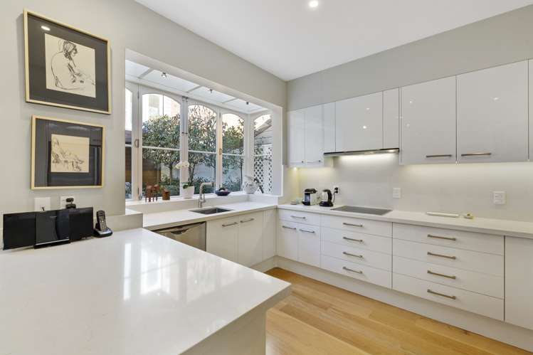 198 Oriental Parade Oriental Bay_5