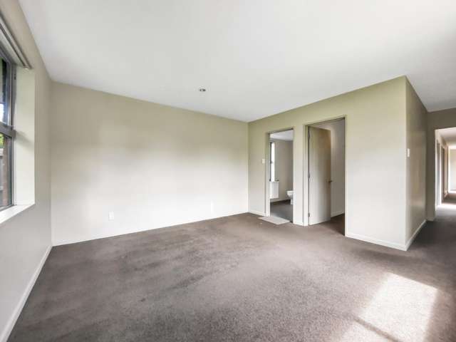 1 Crocus Lane 500081_4