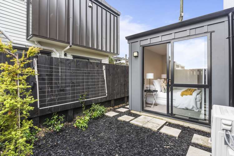 2/8 Chivalry Road Glenfield_9