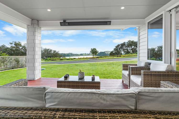 32 OMAHURU ROAD  "Kahawai Point" Glenbrook_19